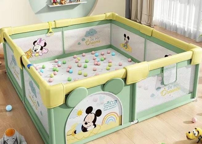 MiCKEY Mouse 180x120cm – gratis loptice i rukohvati