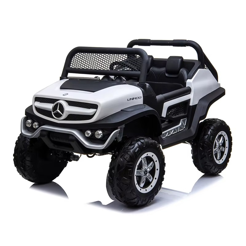 Džip Mercedes Benz UNIMOG - Beli