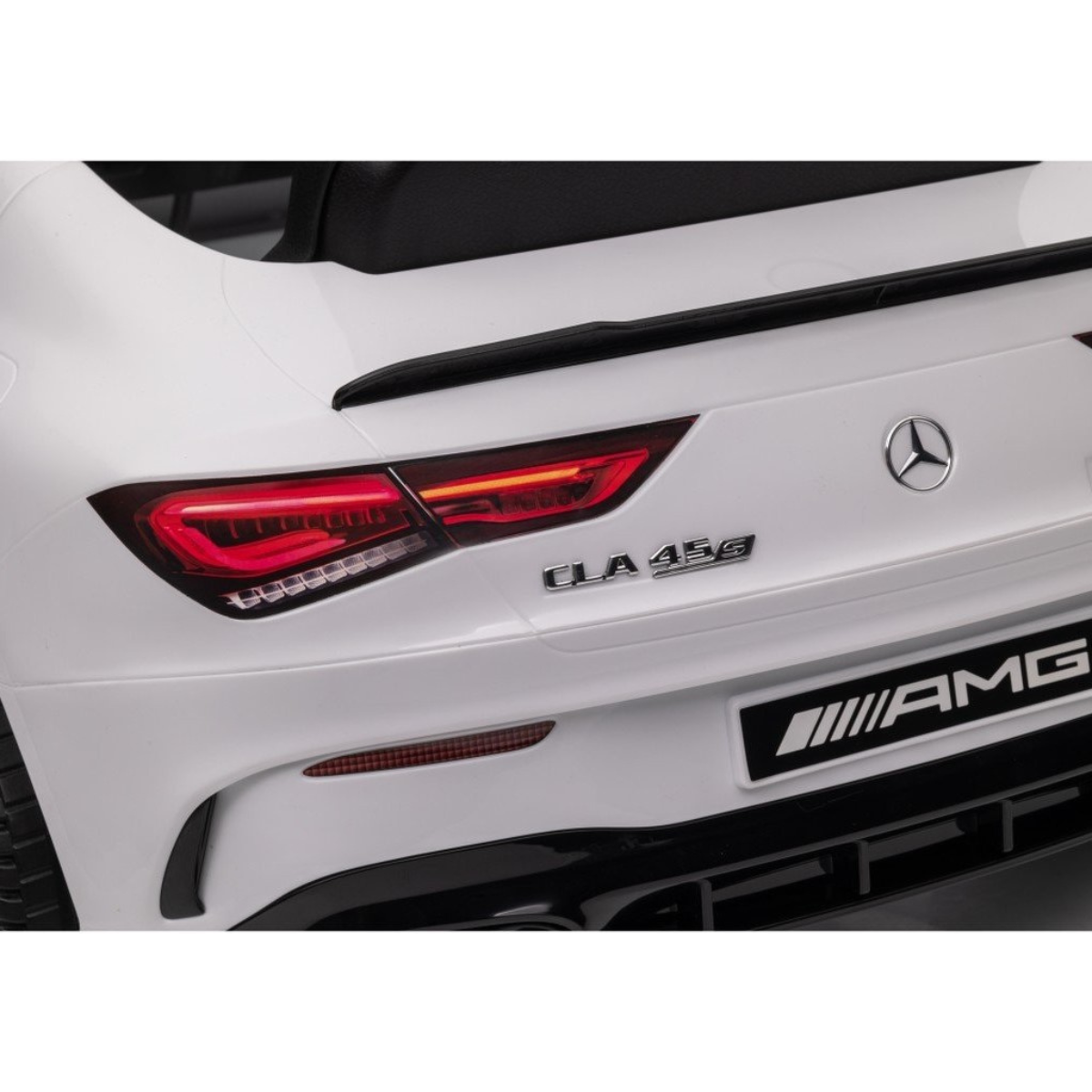 Mercedes Benz AMG CLA 45 - Beli - Slika 5